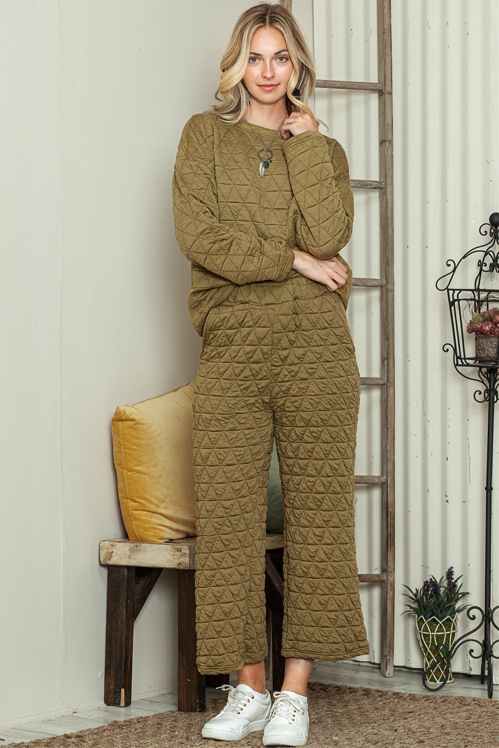 Green Solid Color Quilted Long Sleeve Top and Wide Leg Pants Set